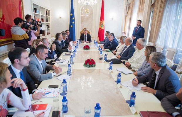 Црна Гора: У игри разне опције